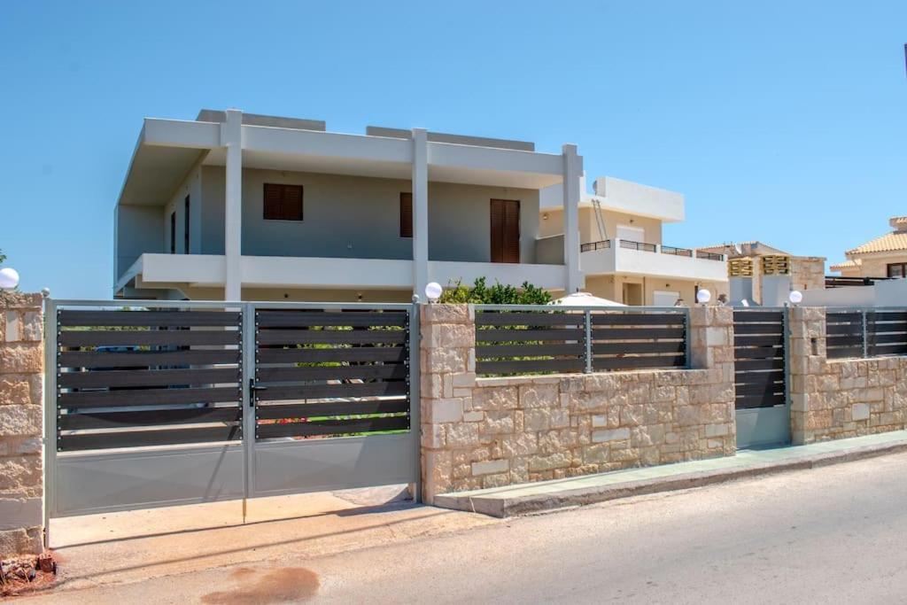 Md Residence Near The Beach W Bbq And Private Parking Hersonissos  Ngoại thất bức ảnh