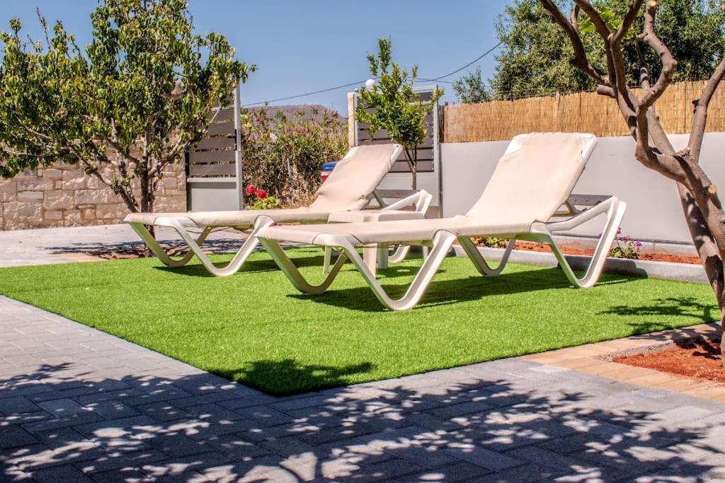 Md Residence Near The Beach W Bbq And Private Parking Hersonissos  Ngoại thất bức ảnh