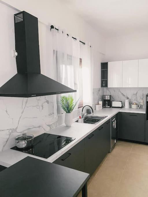 Md Residence Near The Beach W Bbq And Private Parking Hersonissos  Ngoại thất bức ảnh