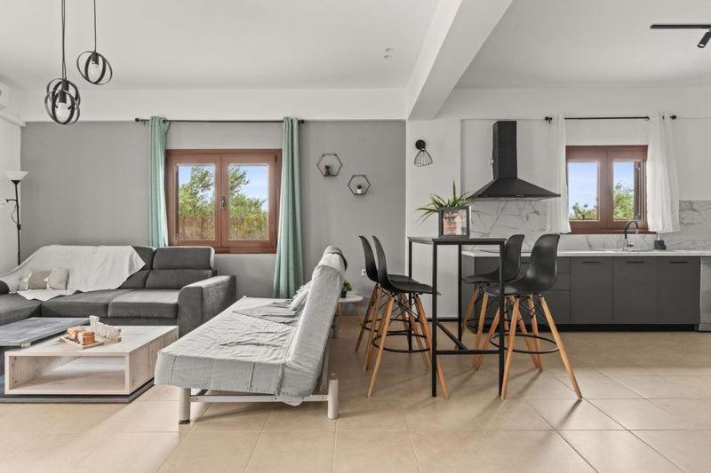 Md Residence Near The Beach W Bbq And Private Parking Hersonissos  Ngoại thất bức ảnh